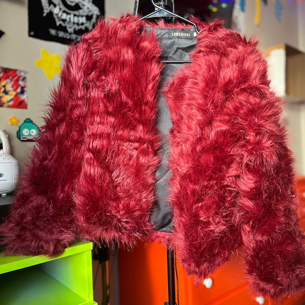 Medium - Burgundy Maroon Red Faux Fur Club Coat - Lanshifei